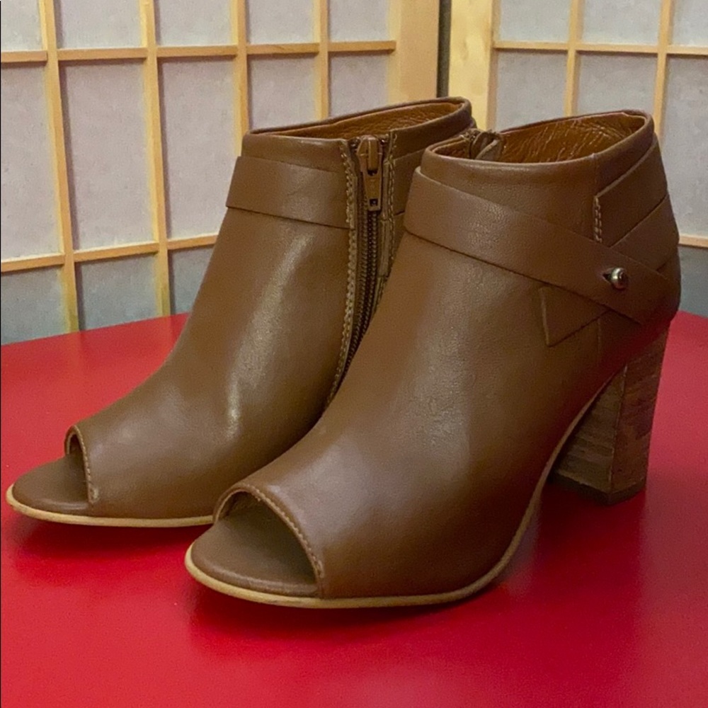 Steve Madden Heeled Open Toe Ankle Boots